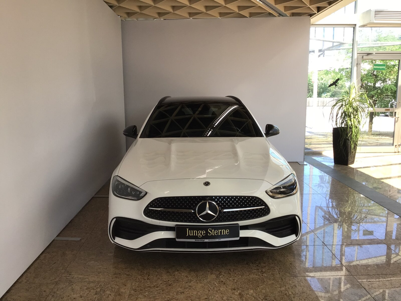 Mercedes-Benz C 300 C 300 e T AMG Premium Plus/Night/Pano/Distr/Head — photo 3