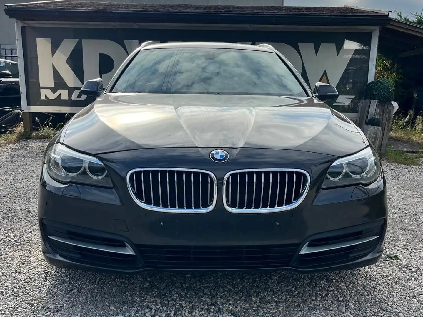 BMW 518 518d Touring Aut. Luxury Line Gris - 1