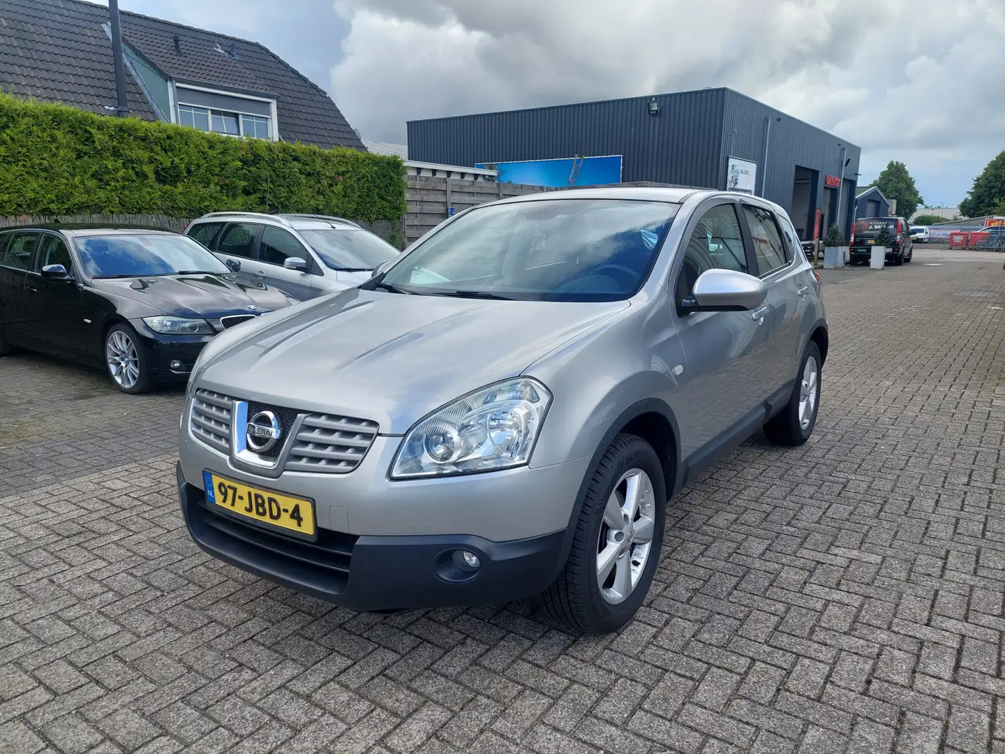 Nissan Qashqai 2.0 Acenta Grijs - 1