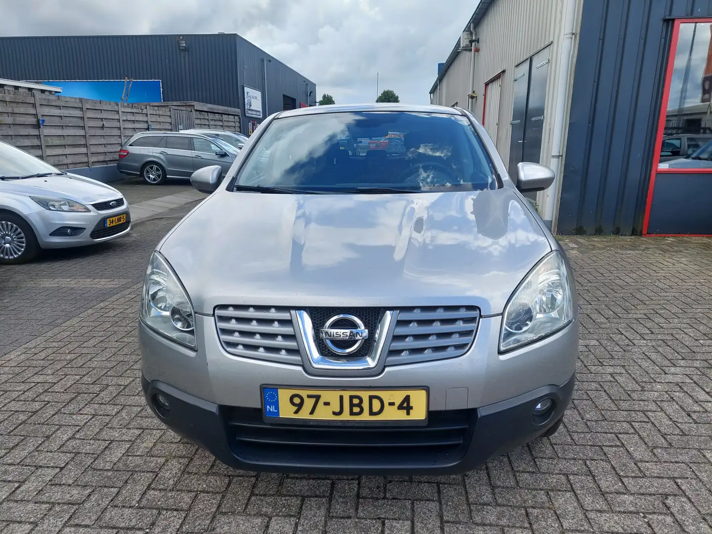 Nissan Qashqai 2.0 Acenta Grijs - 2