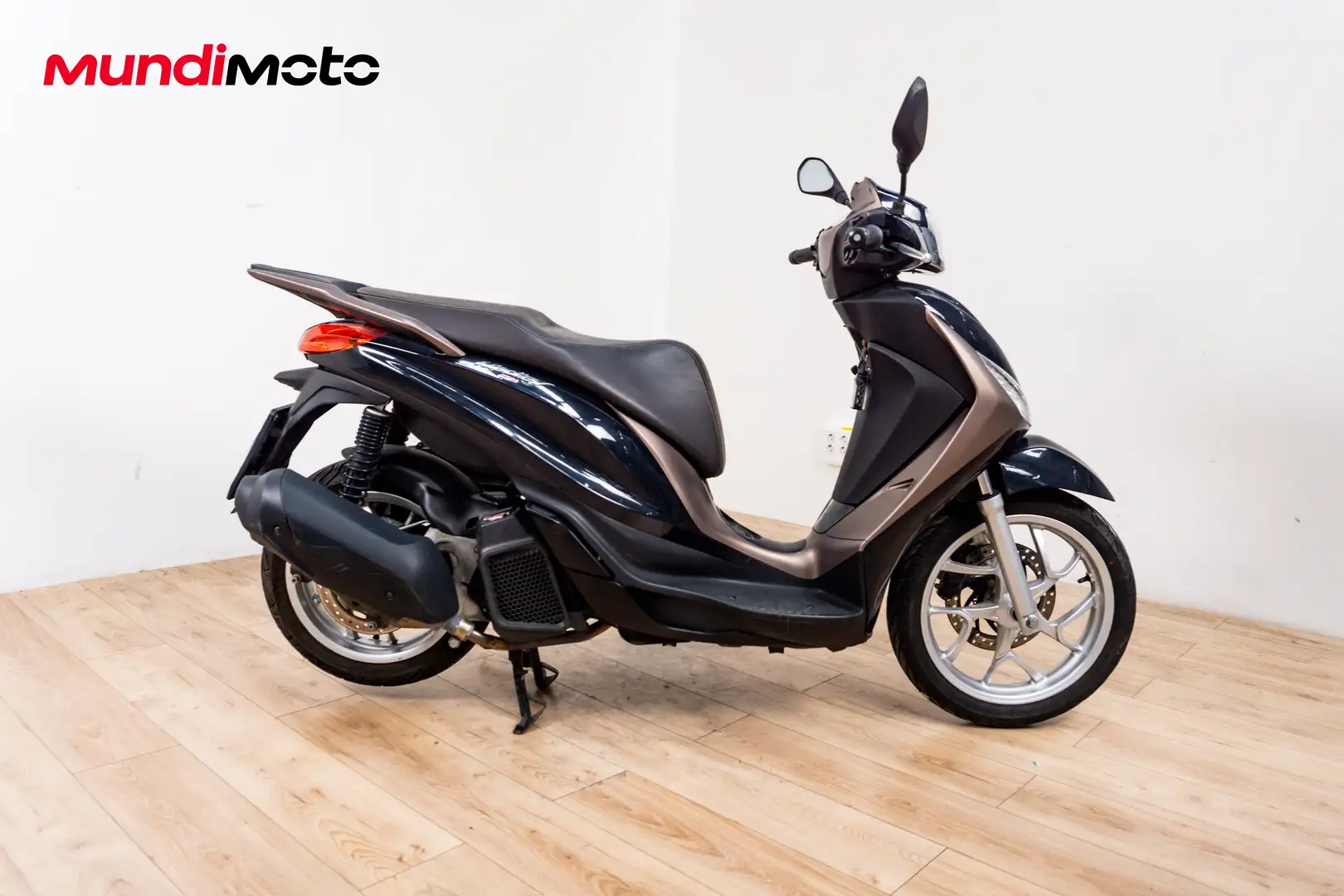 Piaggio Medley 125 - 1