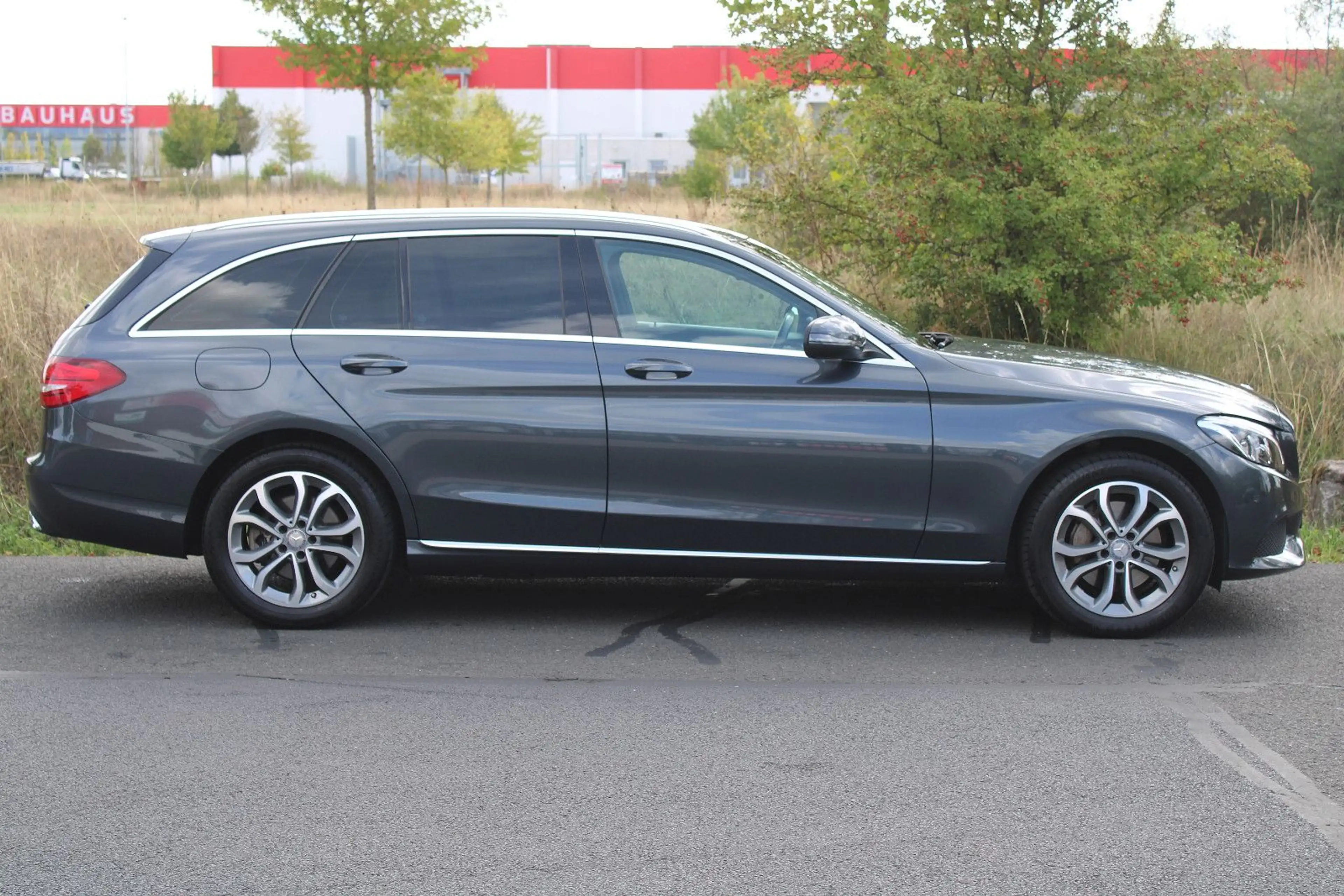 Mercedes-Benz C 250 d Avantgarde/Kamera/AHK!/Leder/ILS/Ambiente — photo 5