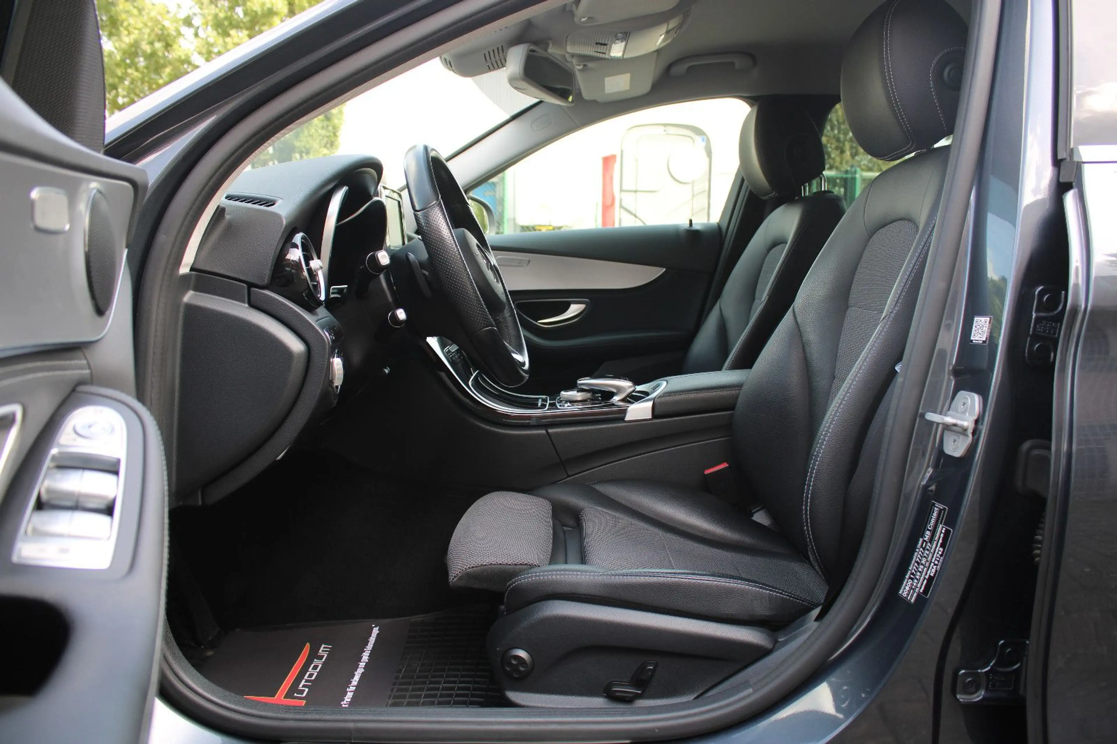 Mercedes-Benz C 250 d Avantgarde/Kamera/AHK!/Leder/ILS/Ambiente — photo 10