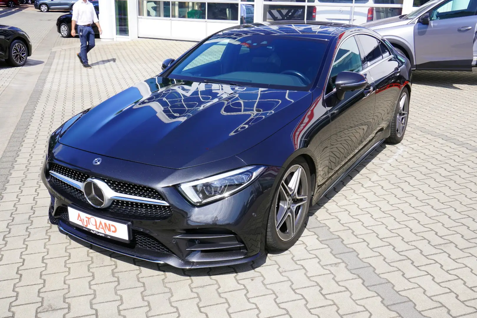 Mercedes-Benz CLS 450 AMG Line 4Matic Navi LED 360° PDC AHK Grau - 2