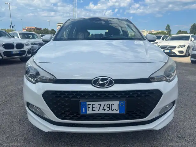 Hyundai I20 view 2