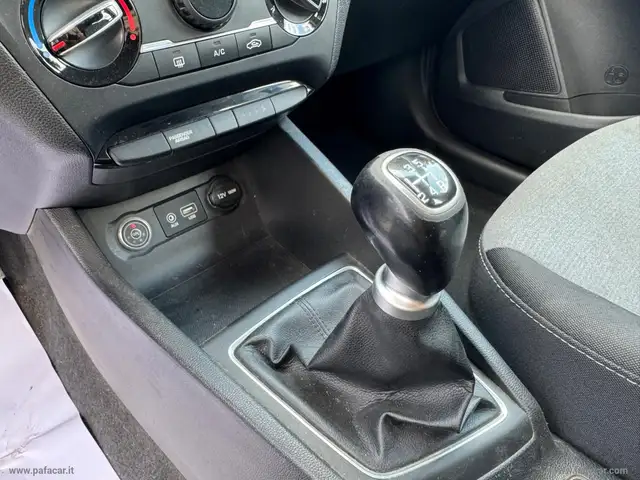 Hyundai I20 view 16
