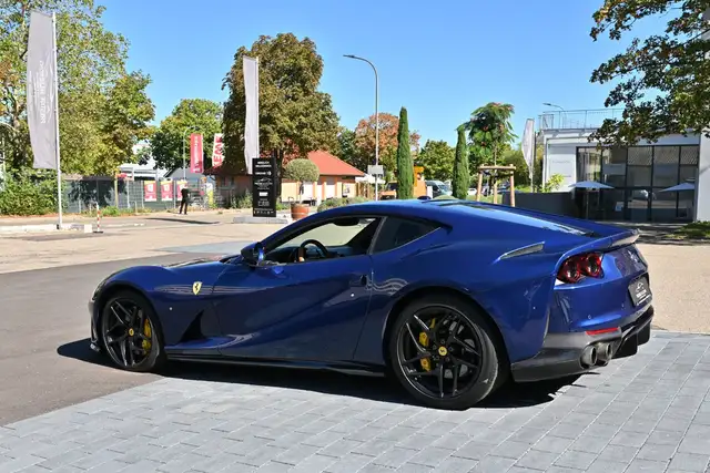 Ferrari 812 view 5