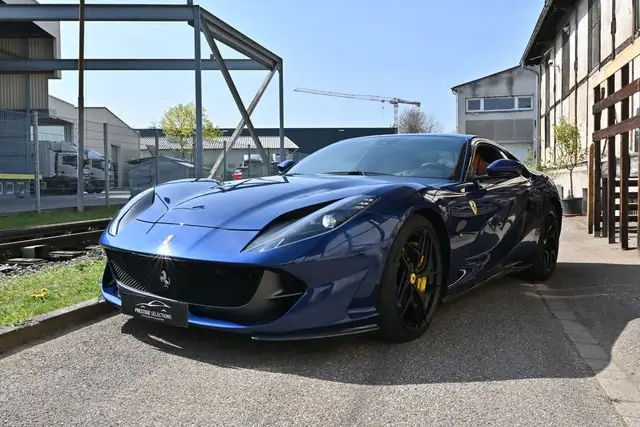 Ferrari 812 Superfast/Carbon/Power Garantie/LED/SiHe/Top