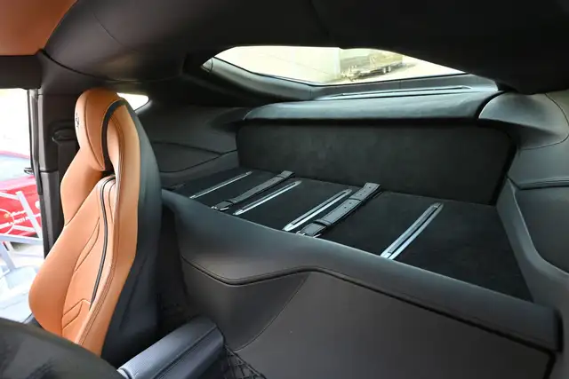 Ferrari 812 view 17