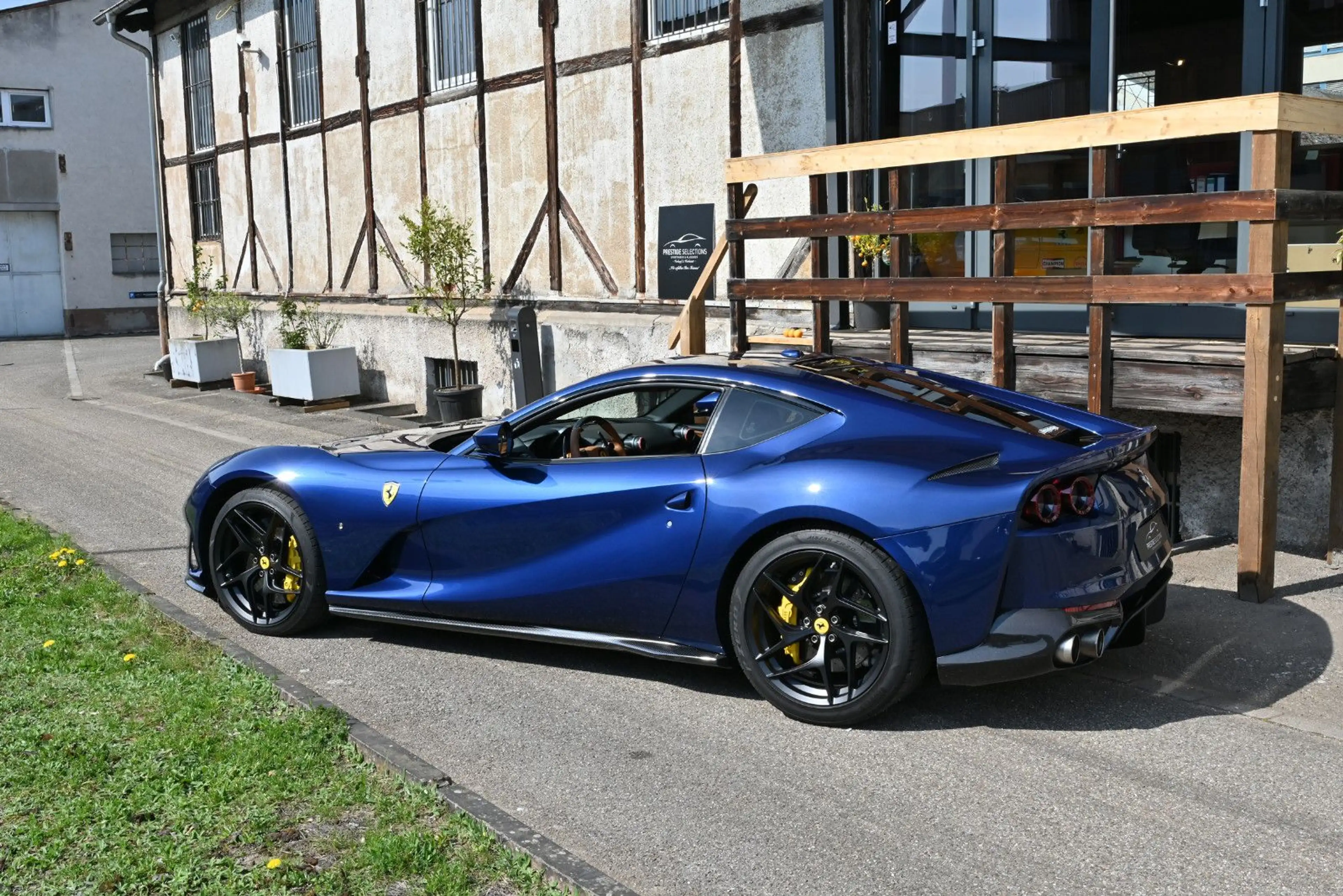 Ferrari 812 Superfast/Carbon/Power Garantie/LED/SiHe/Top — photo 5