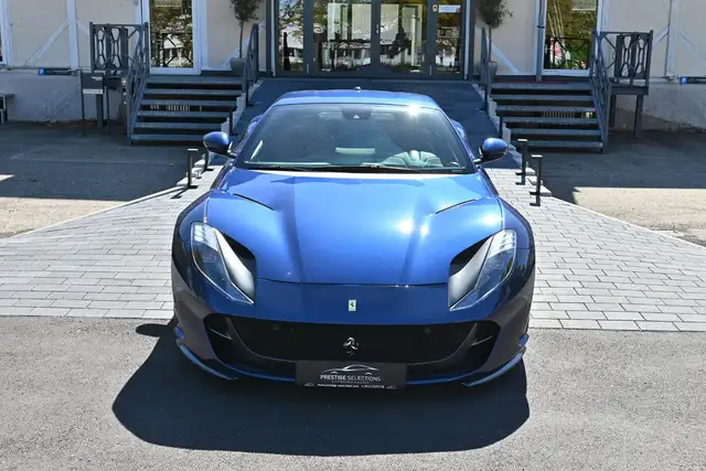 Ferrari 812 view 6