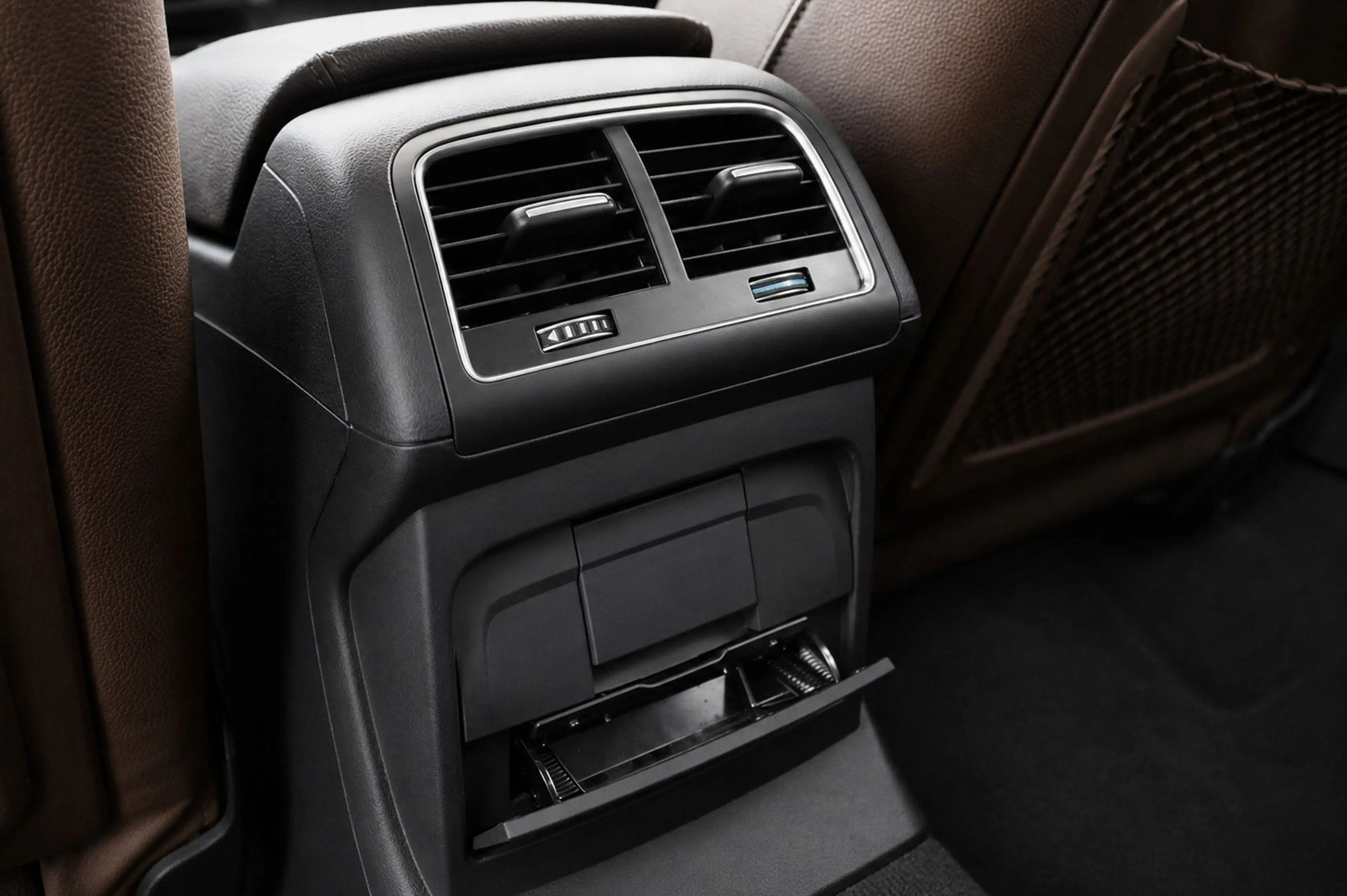Audi SQ5 3.0 TDI*quattro*Inspek.Neu*B&O*Panorama*AHK* — photo 13