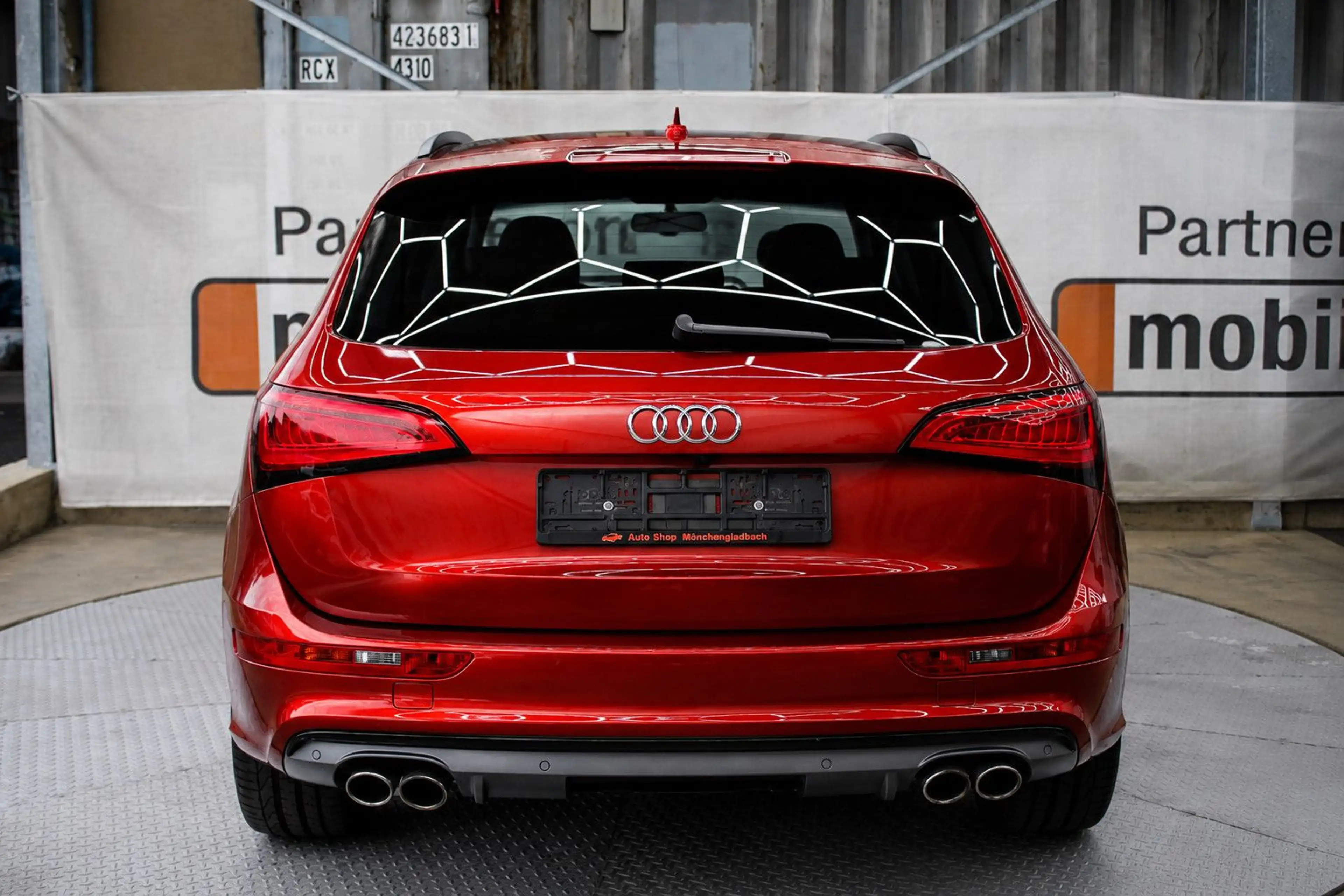 Audi SQ5 3.0 TDI*quattro*Inspek.Neu*B&O*Panorama*AHK* — photo 4