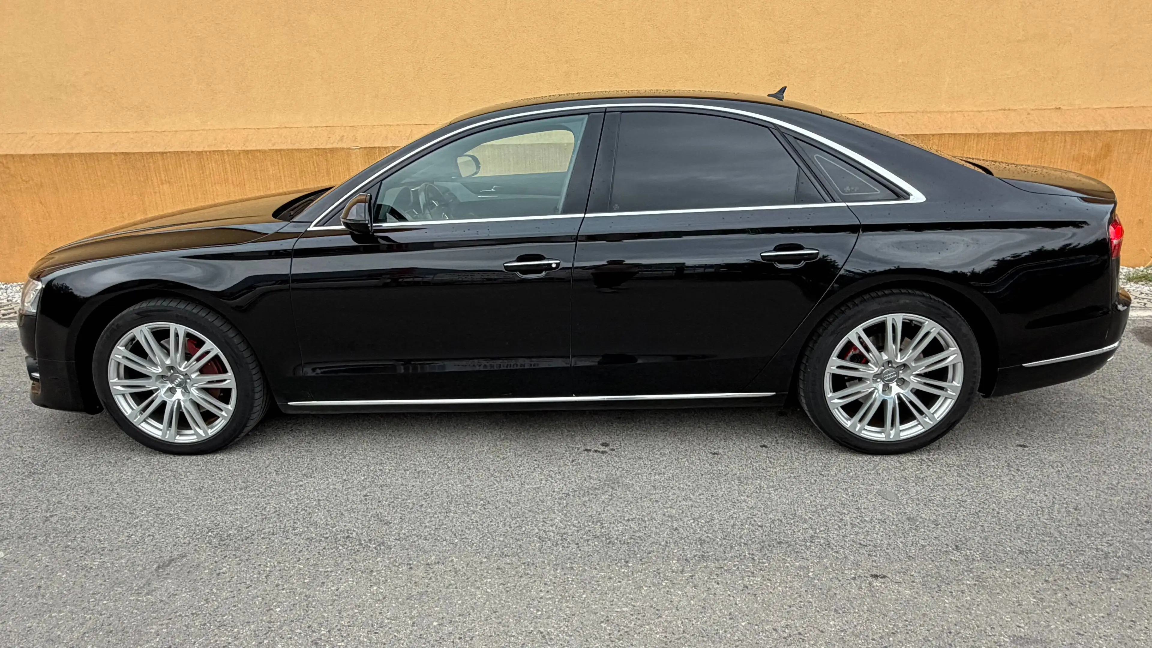 Audi A8 3.0 TDI quattro — photo 3