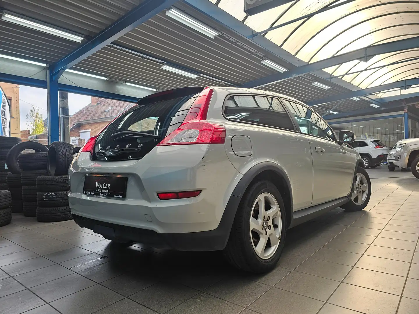 Volvo C30 C30 1.6i Summum Beige - 2