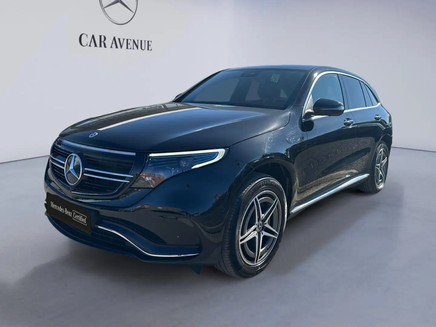 MERCEDES-BENZ Eqc