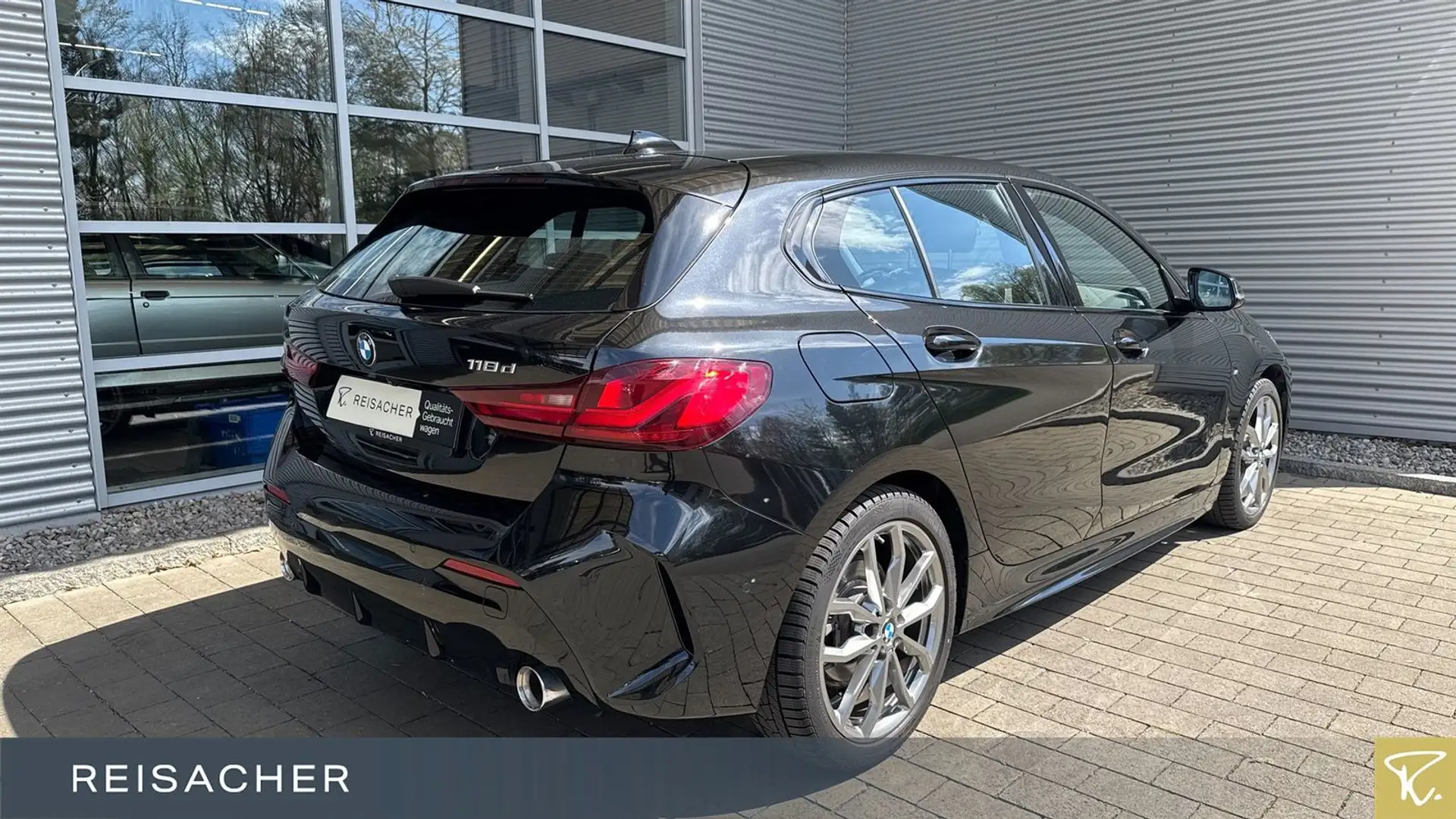 BMW 118 d M-Sport RüKa LED HiFi DAB Schwarz - 2