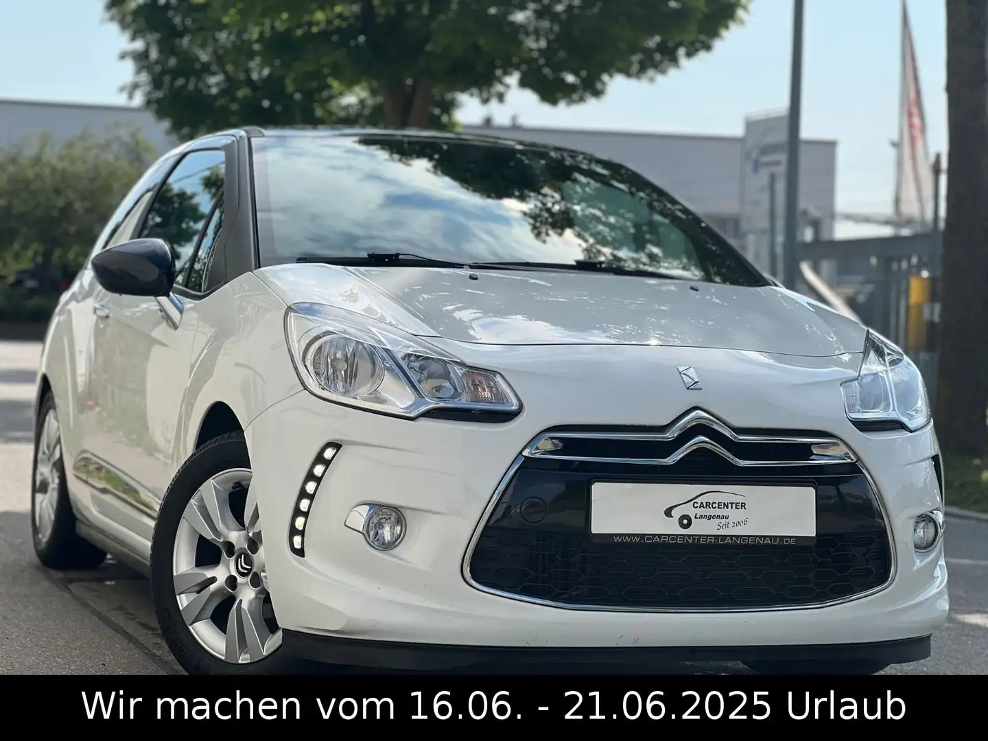 Citroen DS3 1.2 e-THP SoChic + TÜV NEU Noir - 1