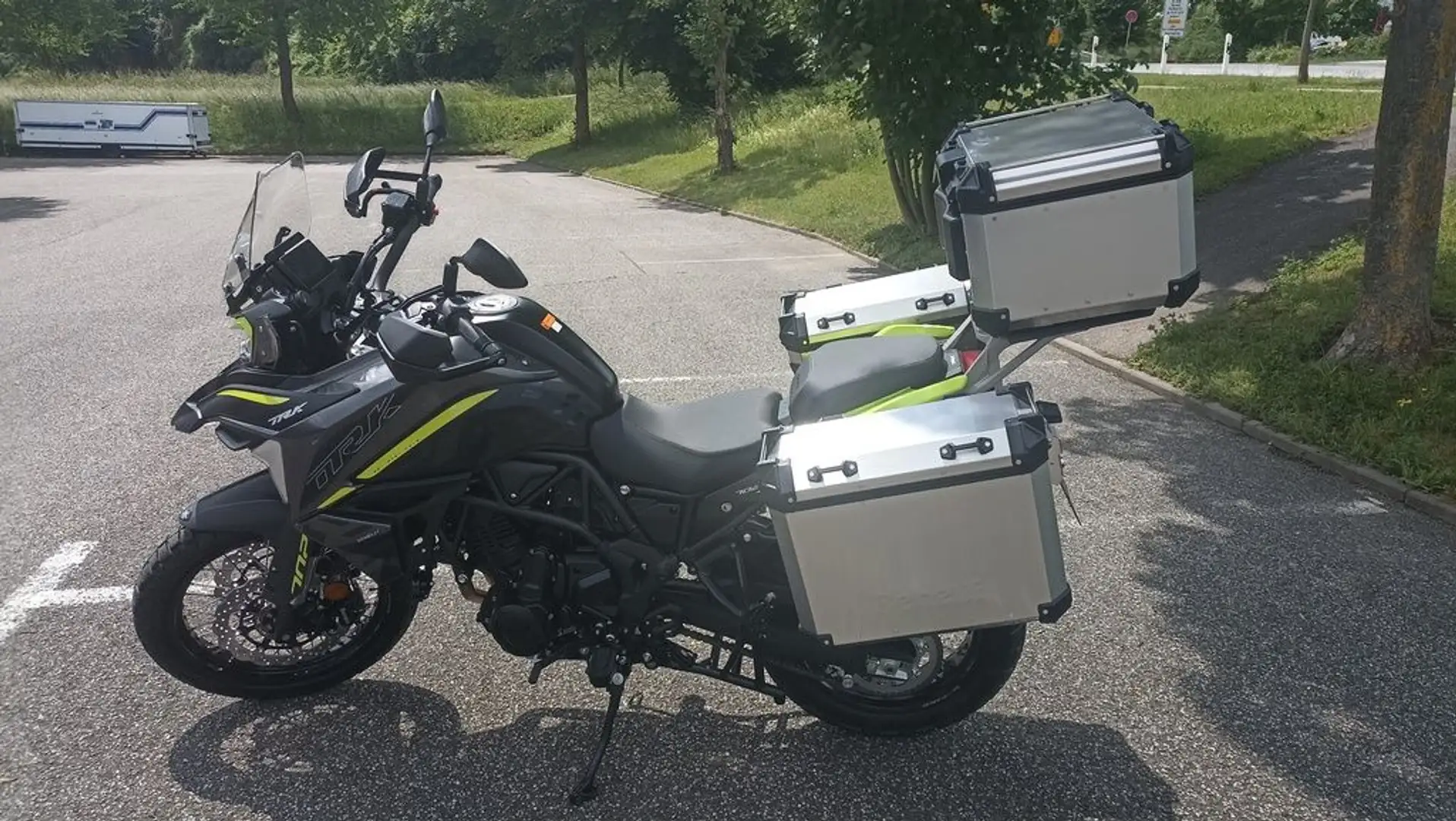 Benelli TRK 702 X E5 - kostenloses Kofferset Grijs - 2
