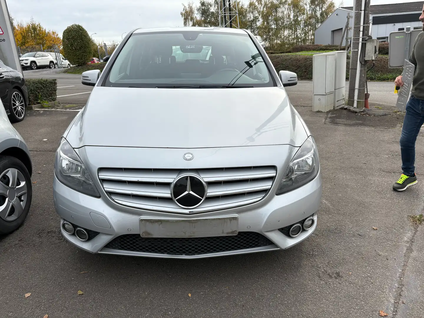 Mercedes-Benz B 180 B 180 d Gris - 1
