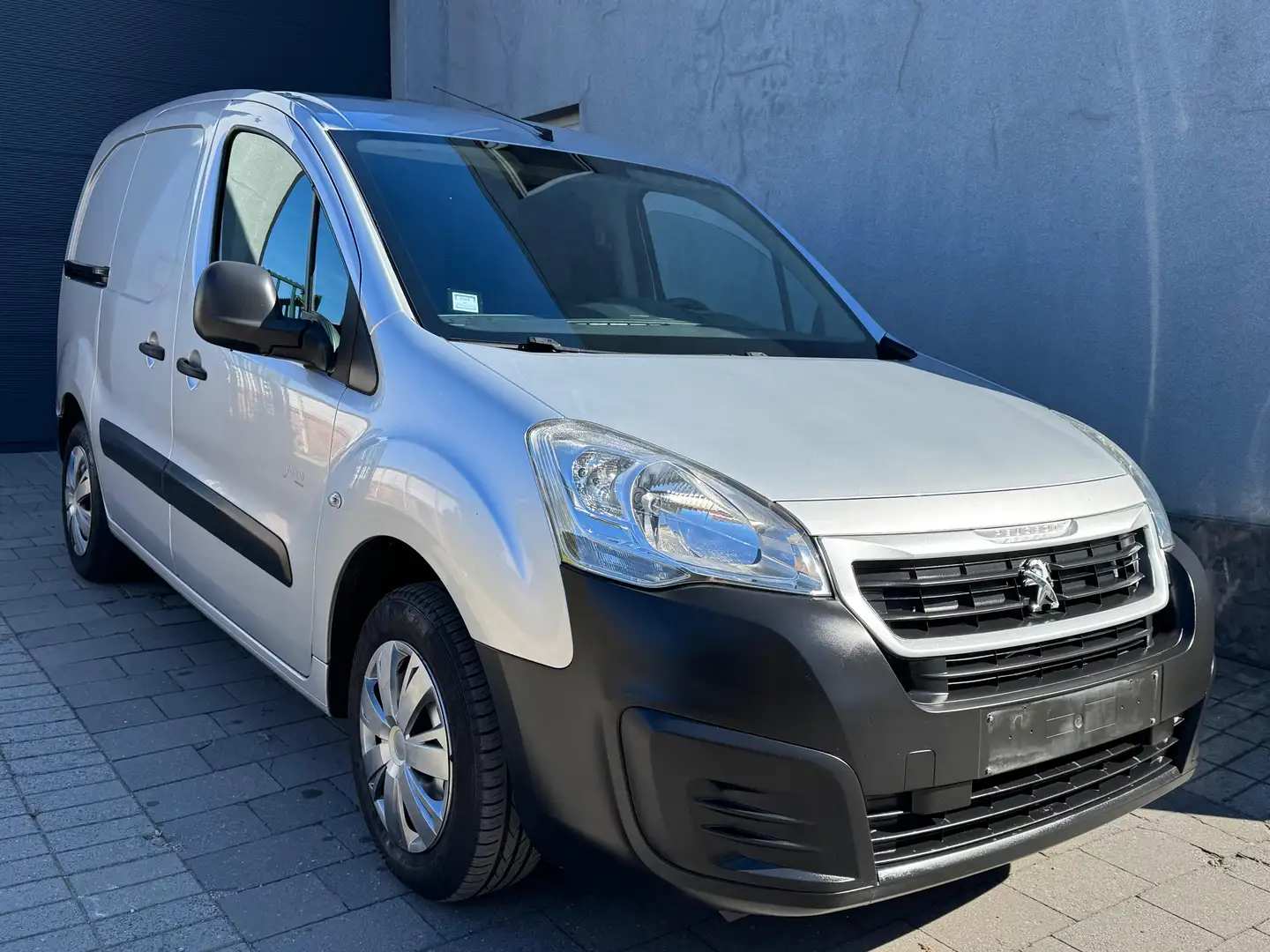 Peugeot Partner 1.6 BlueHDi 100 L1 LICHTE VRACHT EURO 6B Argent - 2