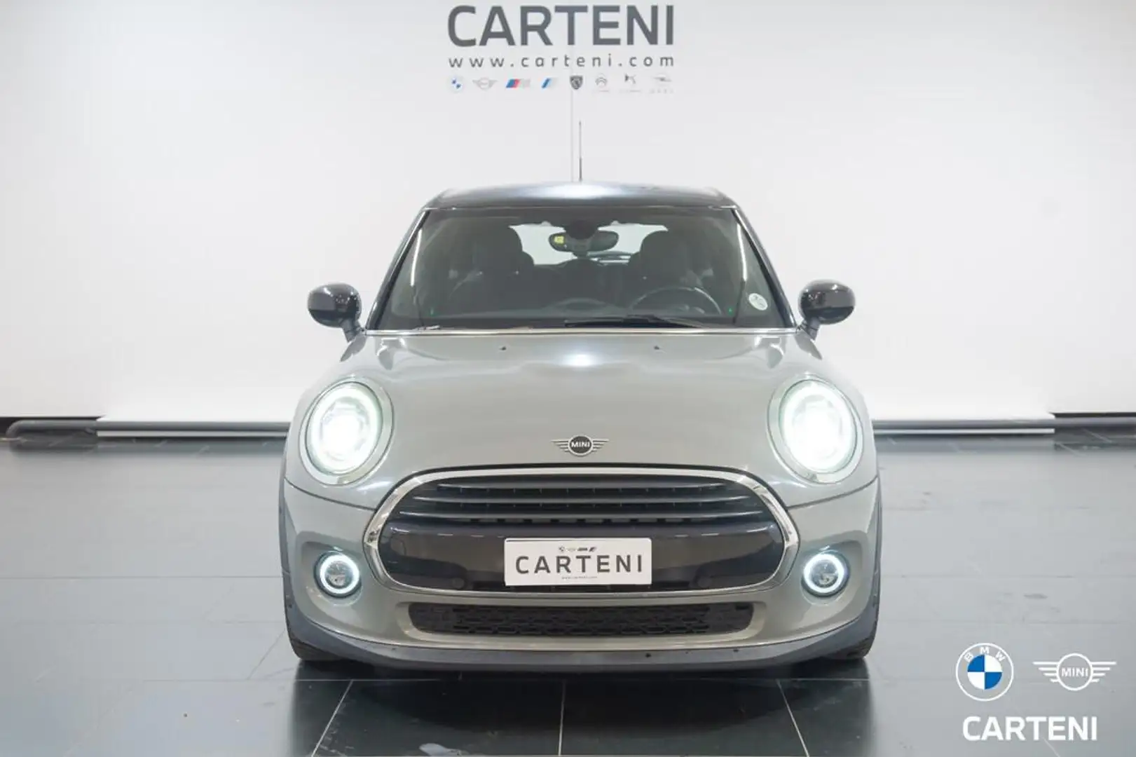 MINI Cooper 1.5 TwinPower Turbo Cooper Baker Street Steptronic Grijs - 2