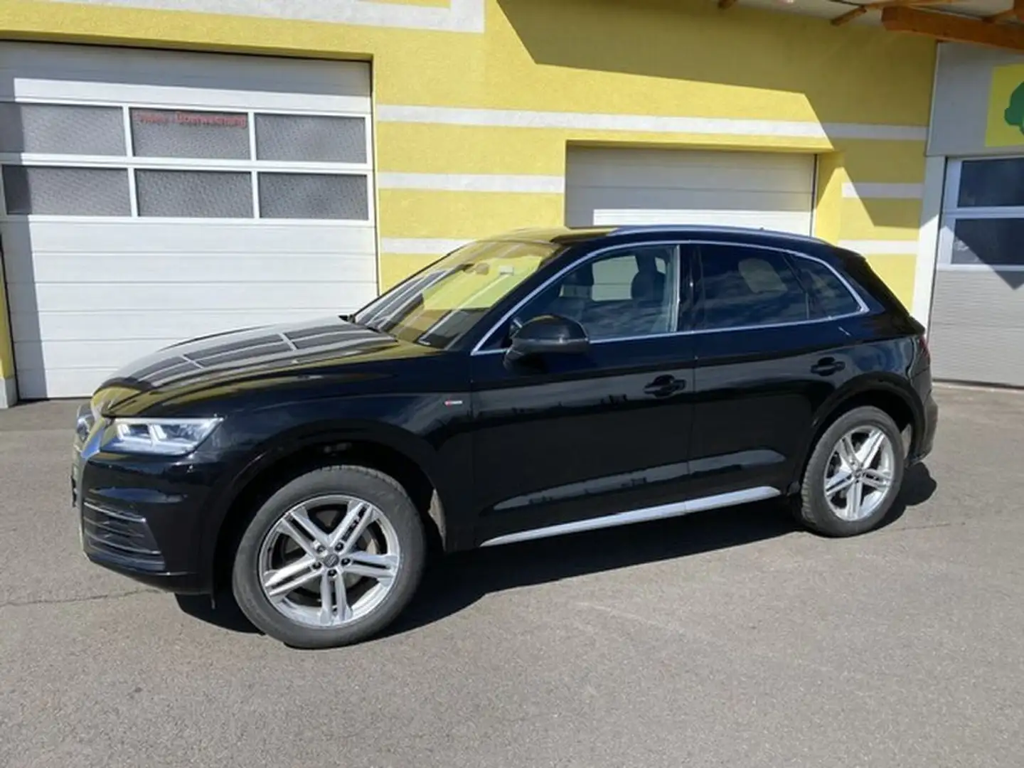 Audi Q5 quattro sport s-line Aut. -nur 84000km TOP! Schwarz - 2