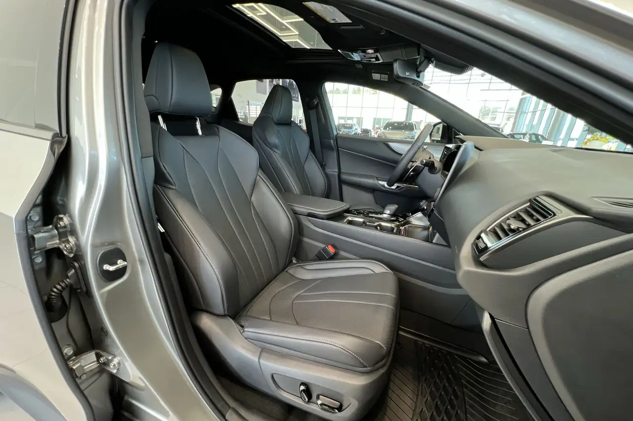 Lexus NX снимка Lexus NX