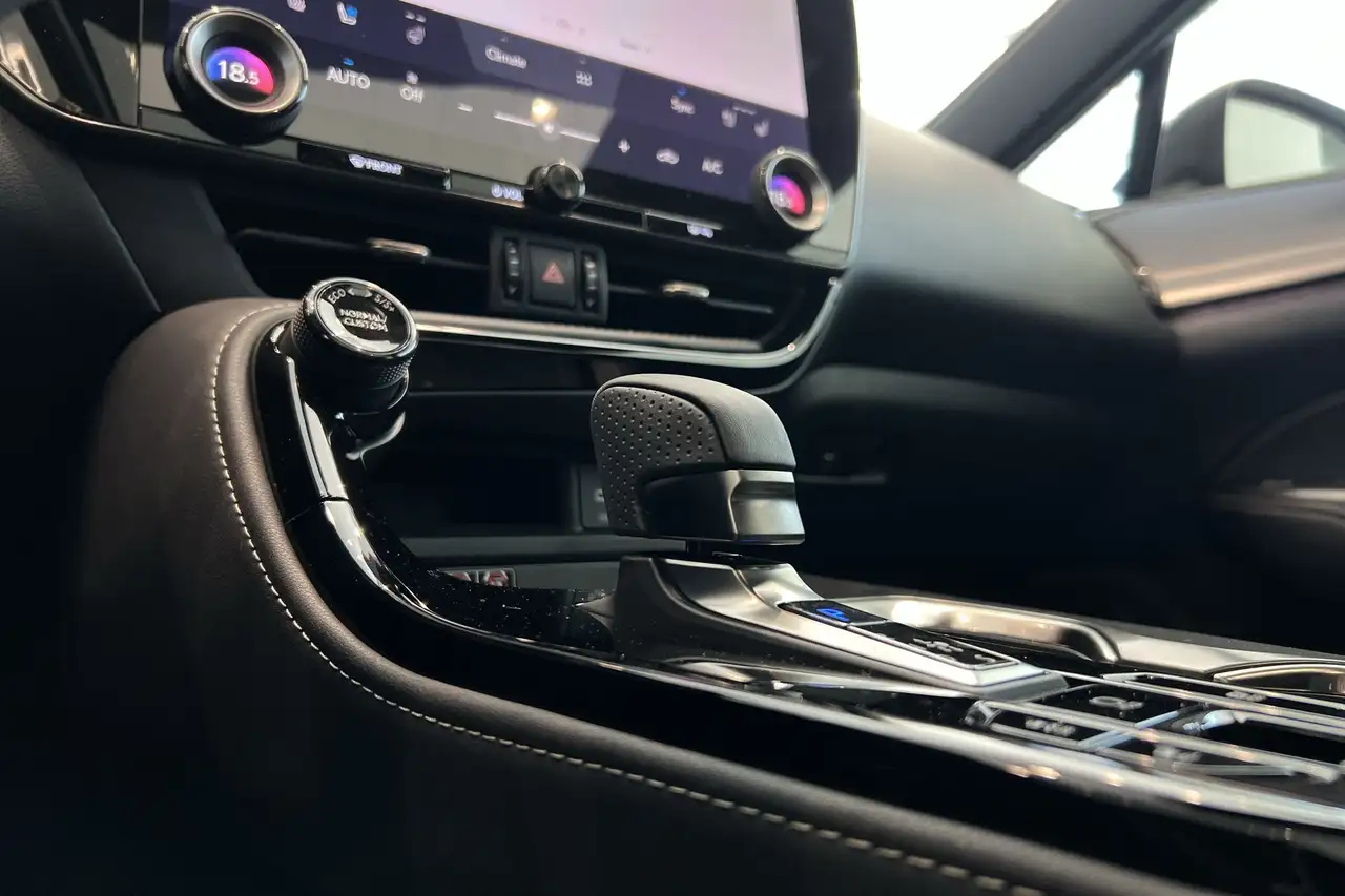 Lexus NX снимка Lexus NX