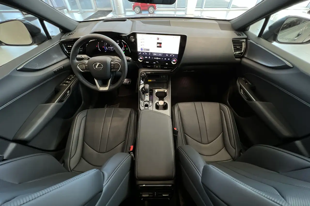 Lexus NX снимка Lexus NX