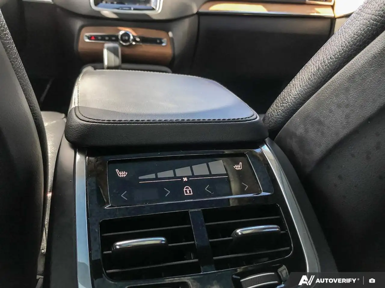 Volvo XC90 снимка Volvo XC90