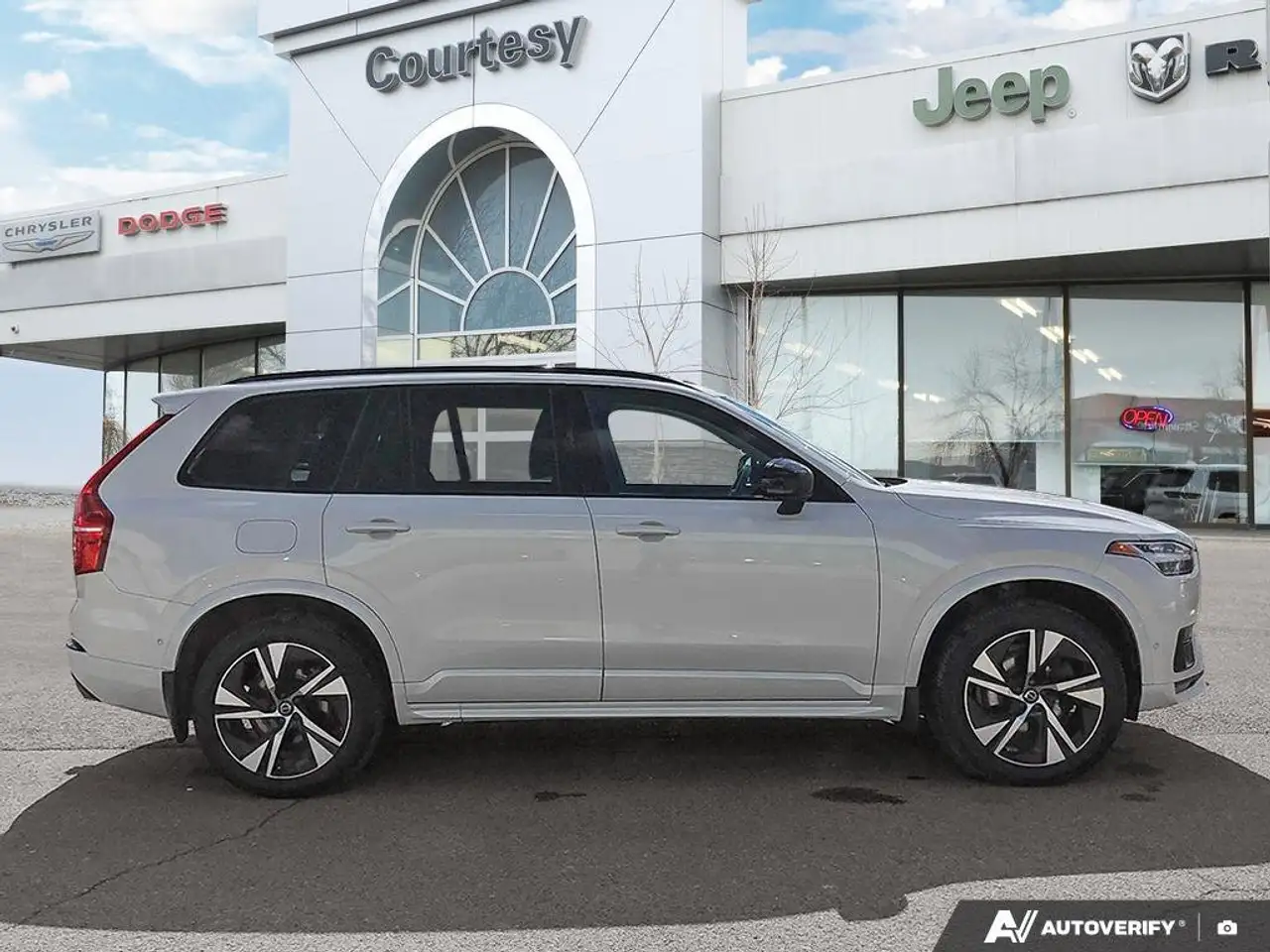 Volvo XC90 снимка Volvo XC90