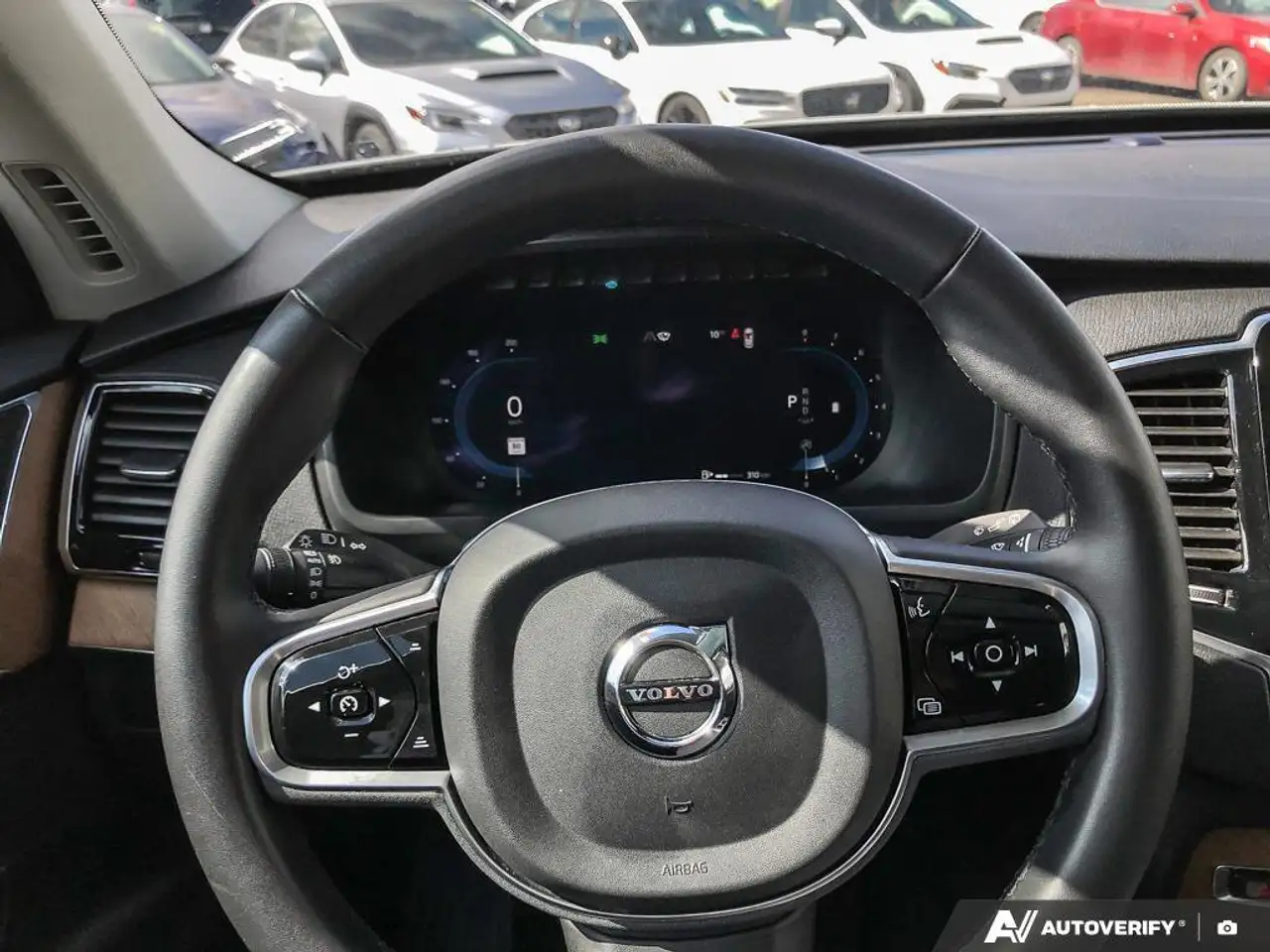 Volvo XC90 снимка Volvo XC90