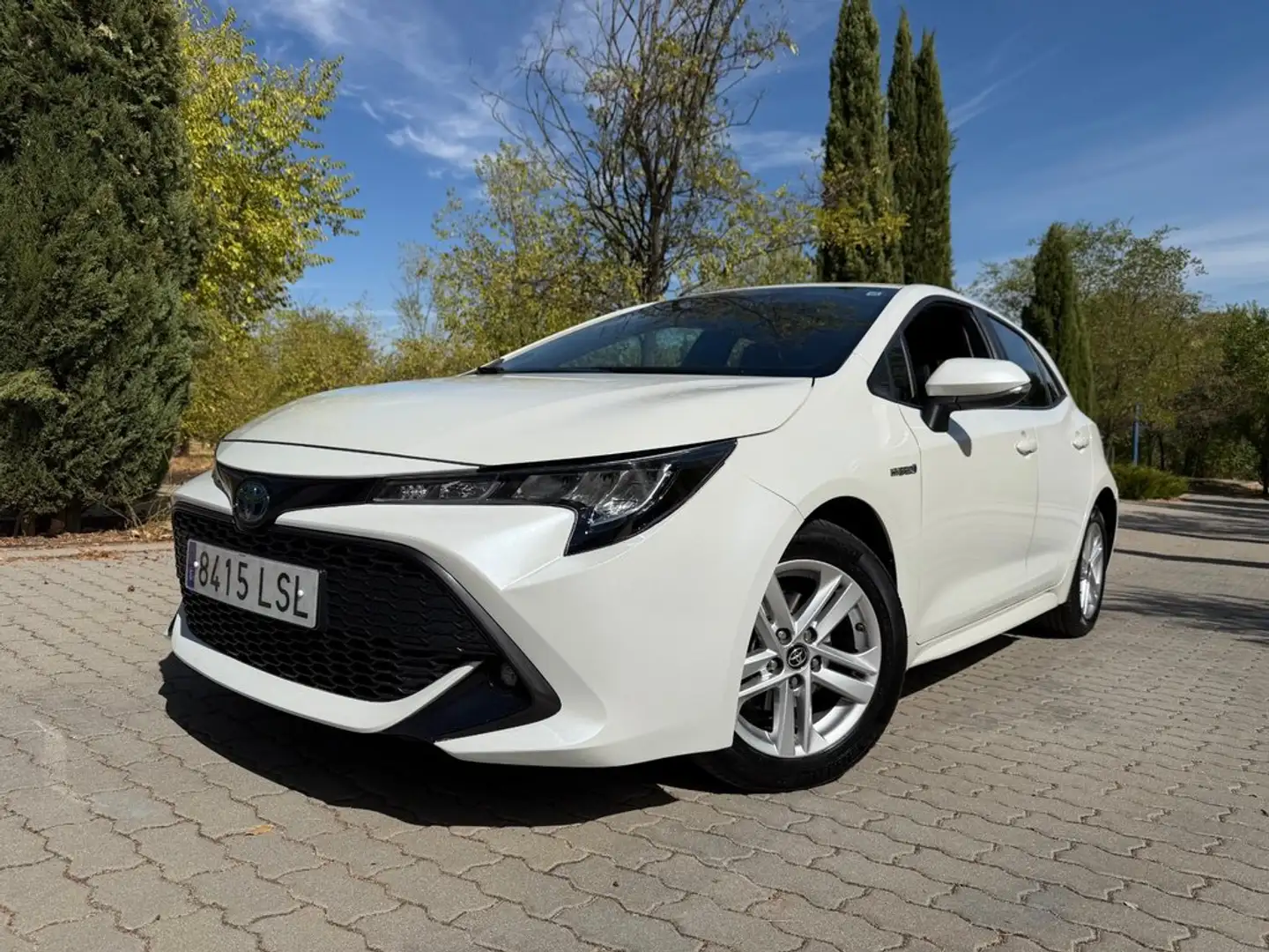 Toyota Corolla 1.8 125H BUSINESS PLUS E-CVT Blanco - 1