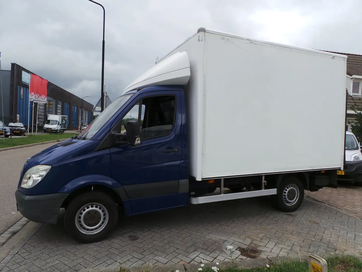 Mercedes-Benz Sprinter 311 2.2 CDI Aut. Bakwagen+Klep Airco  L330cm B209c Blauw - 1