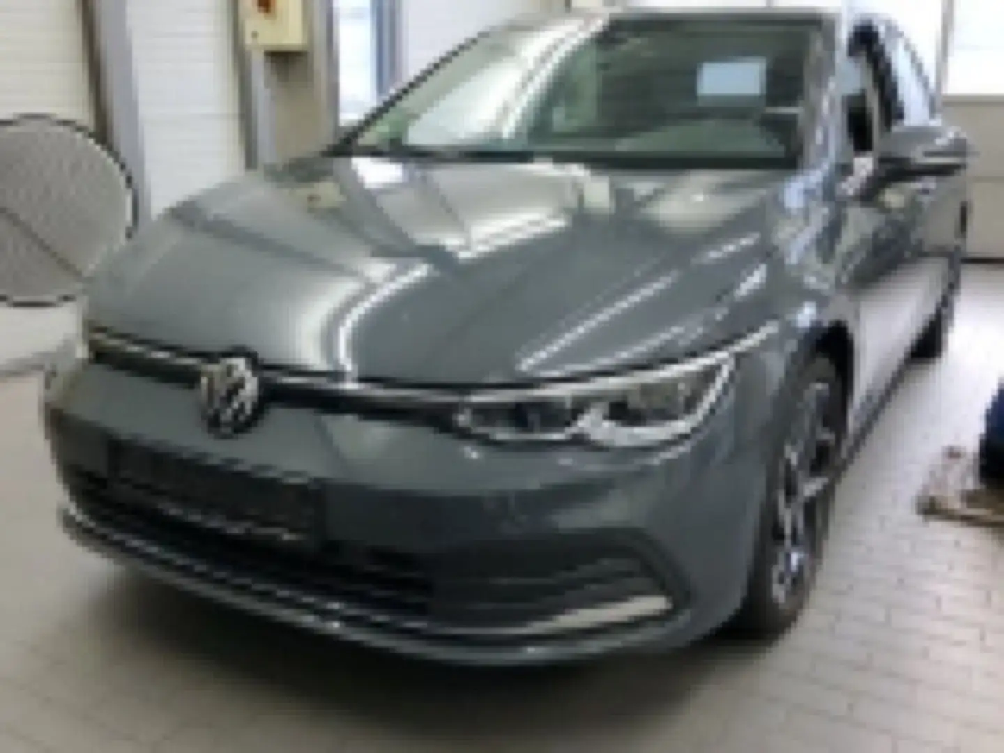 Volkswagen Golf VIII 1.5 TSI Active Navi LEDPlus DAB+ Front Grau - 2