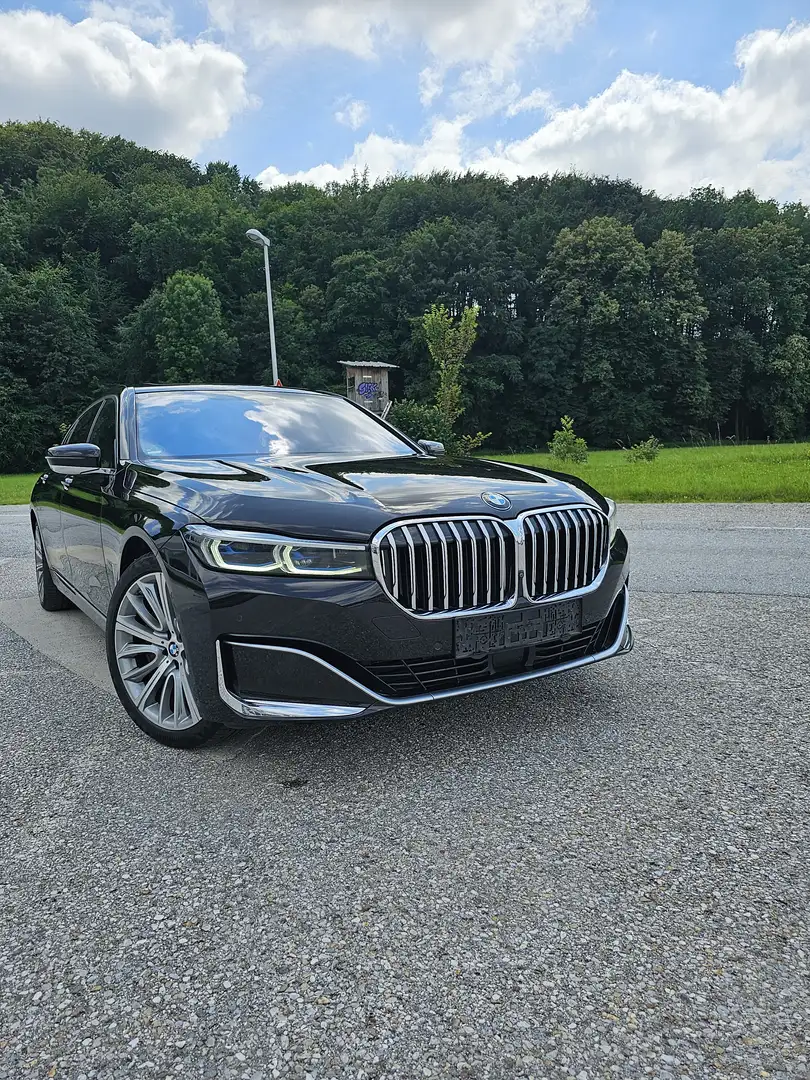 BMW 740 740Ld xDrive Aut. Braun - 1