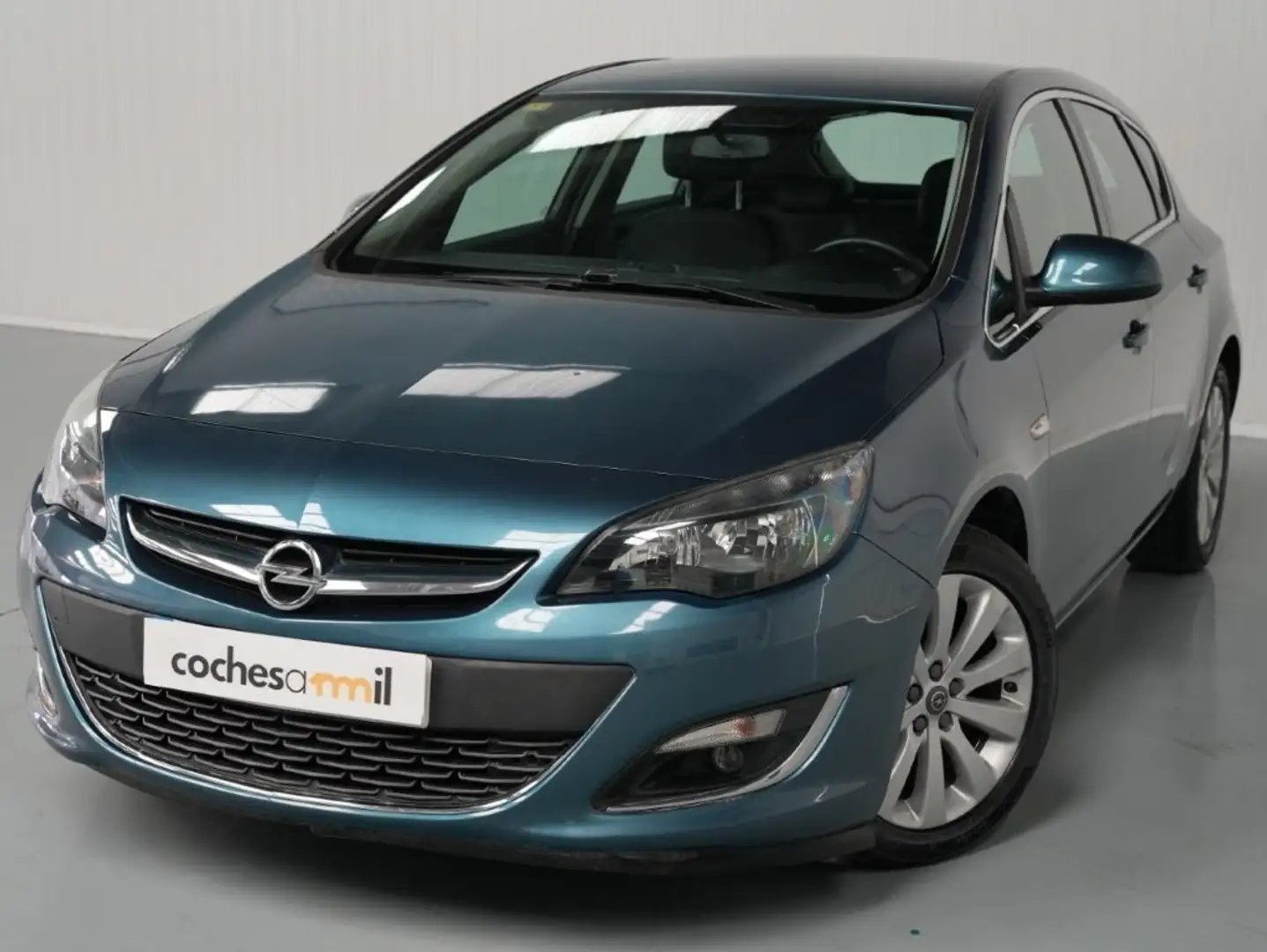 Opel Astra 1.4T Excellence Aut. Blau - 1