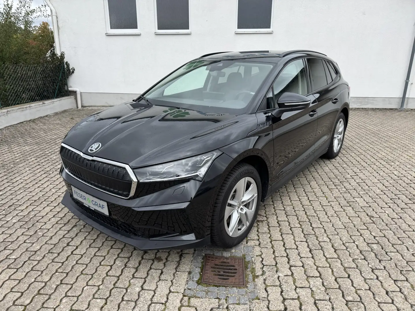 Skoda Enyaq electric 132kW Loft PLUS Chrom W-PUMPE ACC LED Schwarz - 2