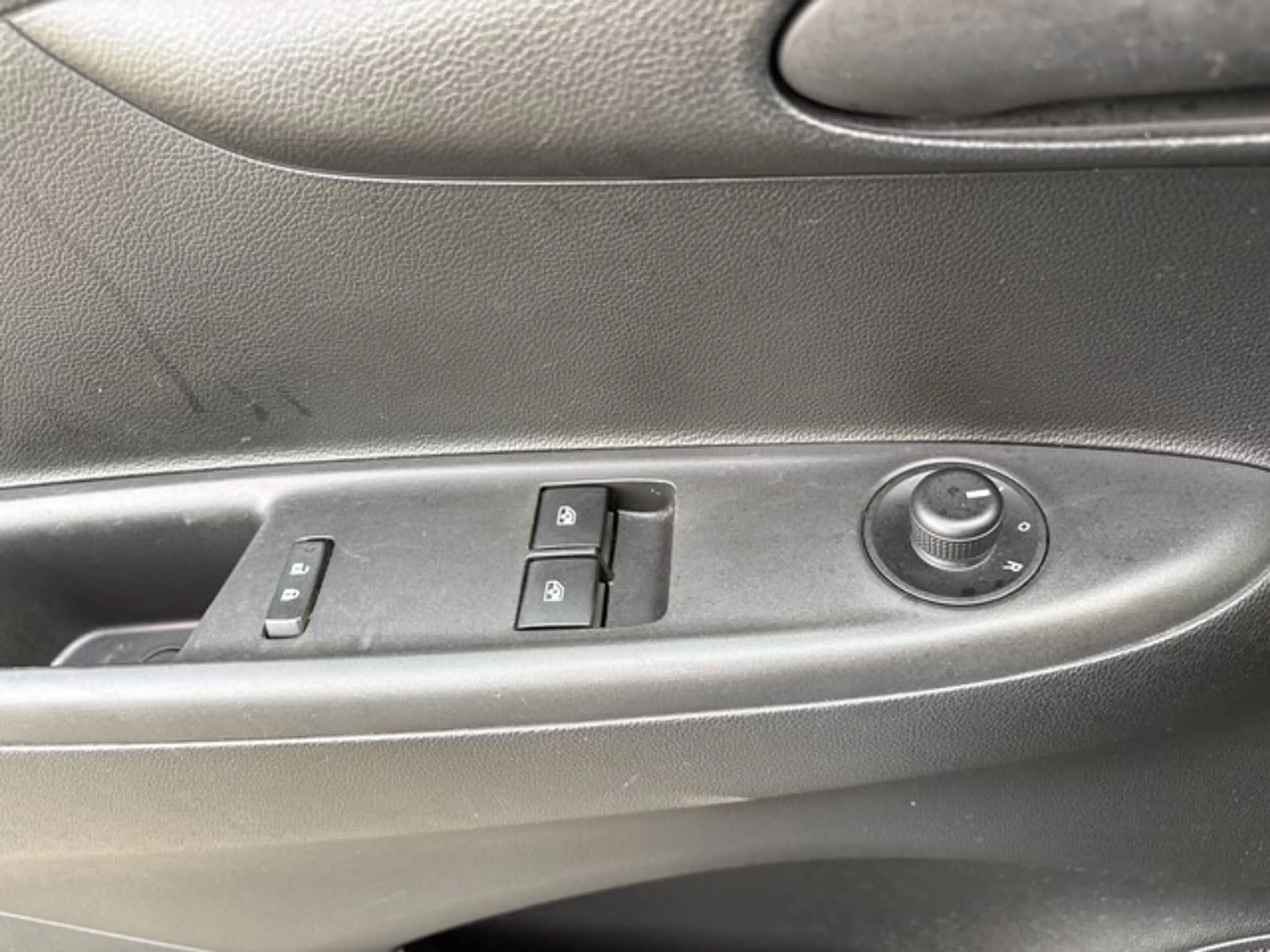 Opel Karl 1.0 ecoFLEX Edition | Navi \ Criuse | 40.106 km De — photo 17