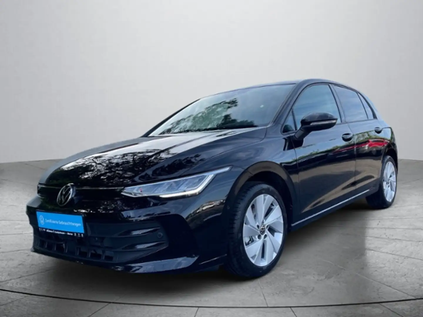 Volkswagen Golf VIII Life 1.5 TSI 85 kW (116 PS) 6-Gang Schwarz - 2