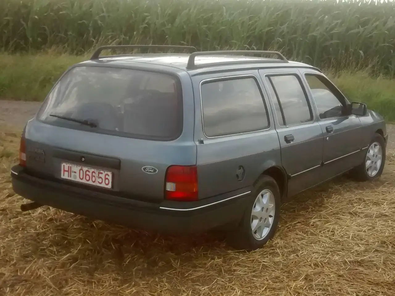 Ford Sierra Ghia 4x4 Turnier - 2,8i V6 - Klimaanlage, foto 9