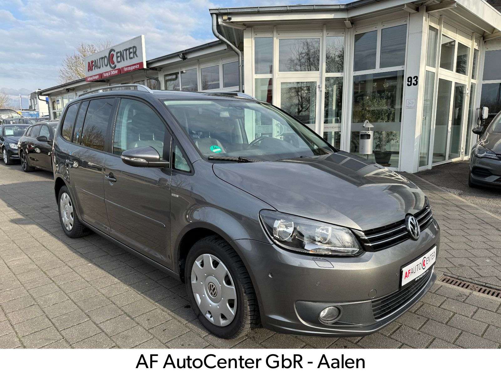 Second hand Volkswagen Touran 1.4 TSI