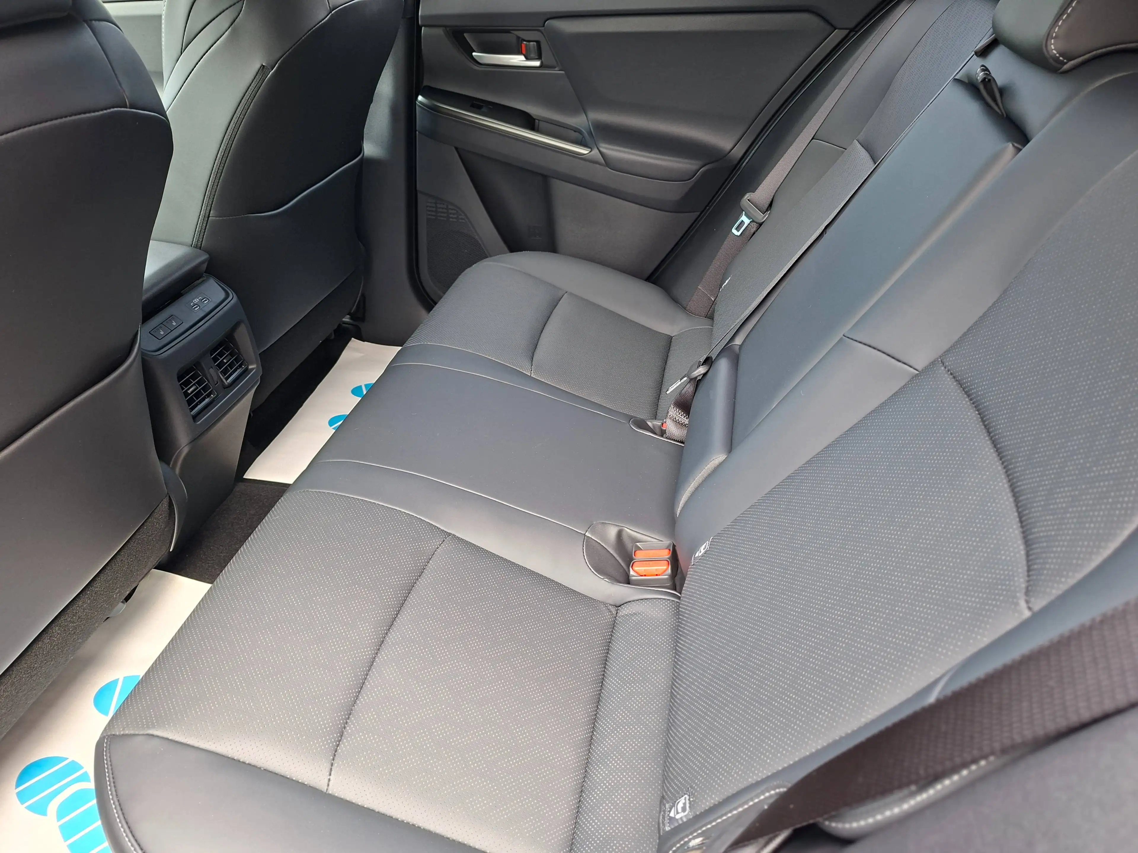 Subaru Uncharted Uncharted 77 AWD Platinum — photo 5