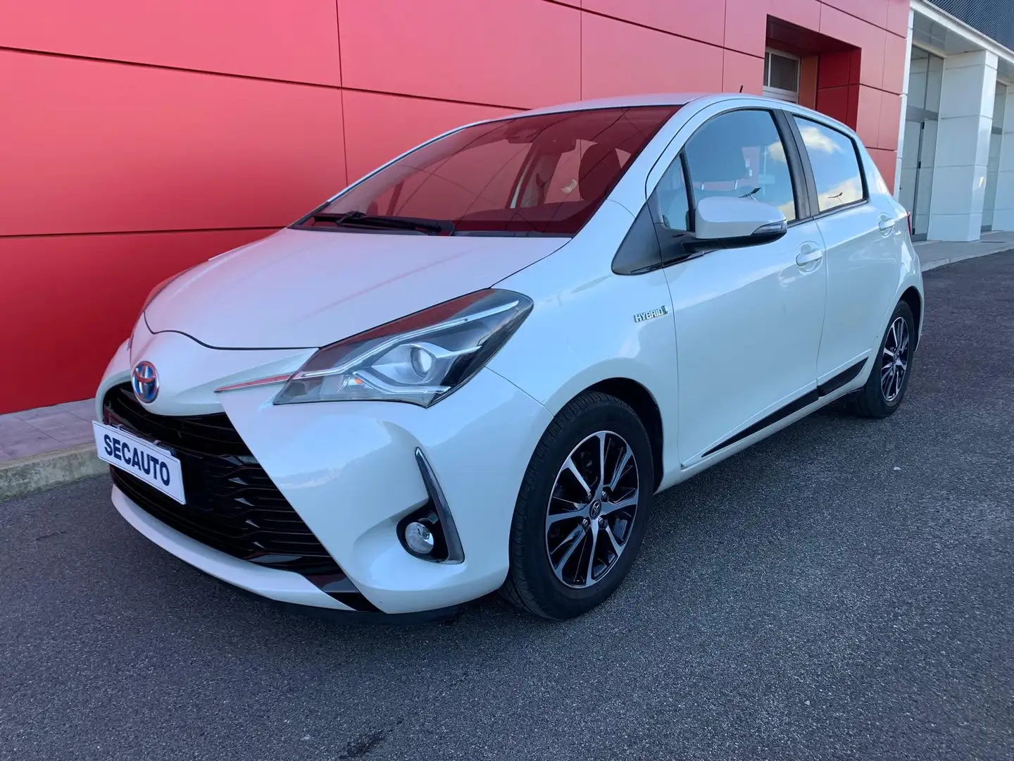 Toyota Yaris 5 Porte 1.5 Hybrid Lounge+ Blanc - 2