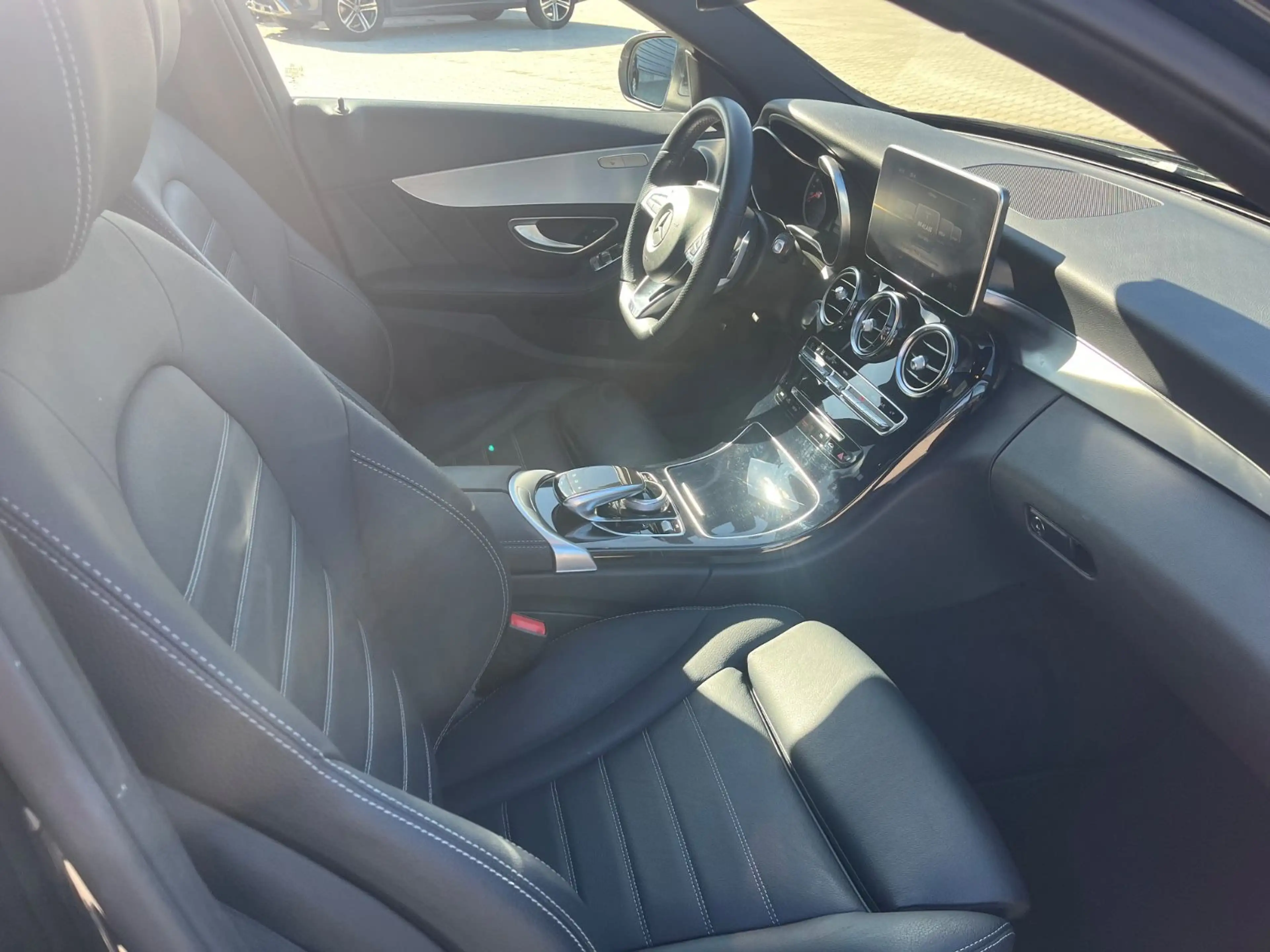Mercedes-Benz C 250 d BlueTec 4-Matic AMG LED Navi Leder — photo 13