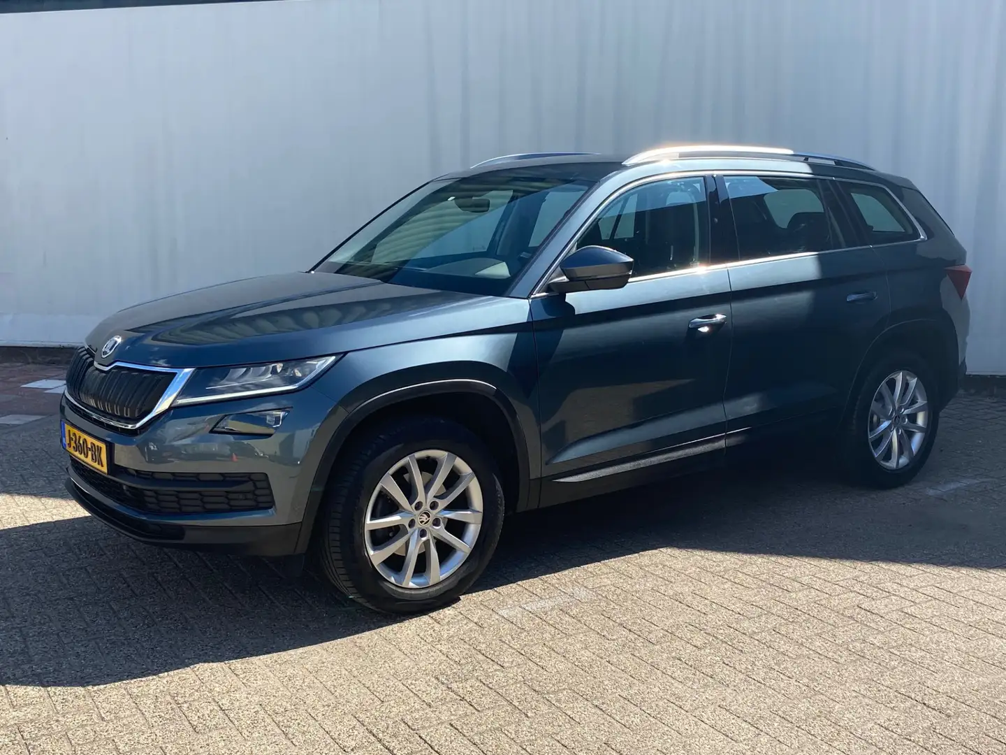 Skoda Kodiaq 1.5 TSI Business Edition Carplay/ canton audio Gris - 2