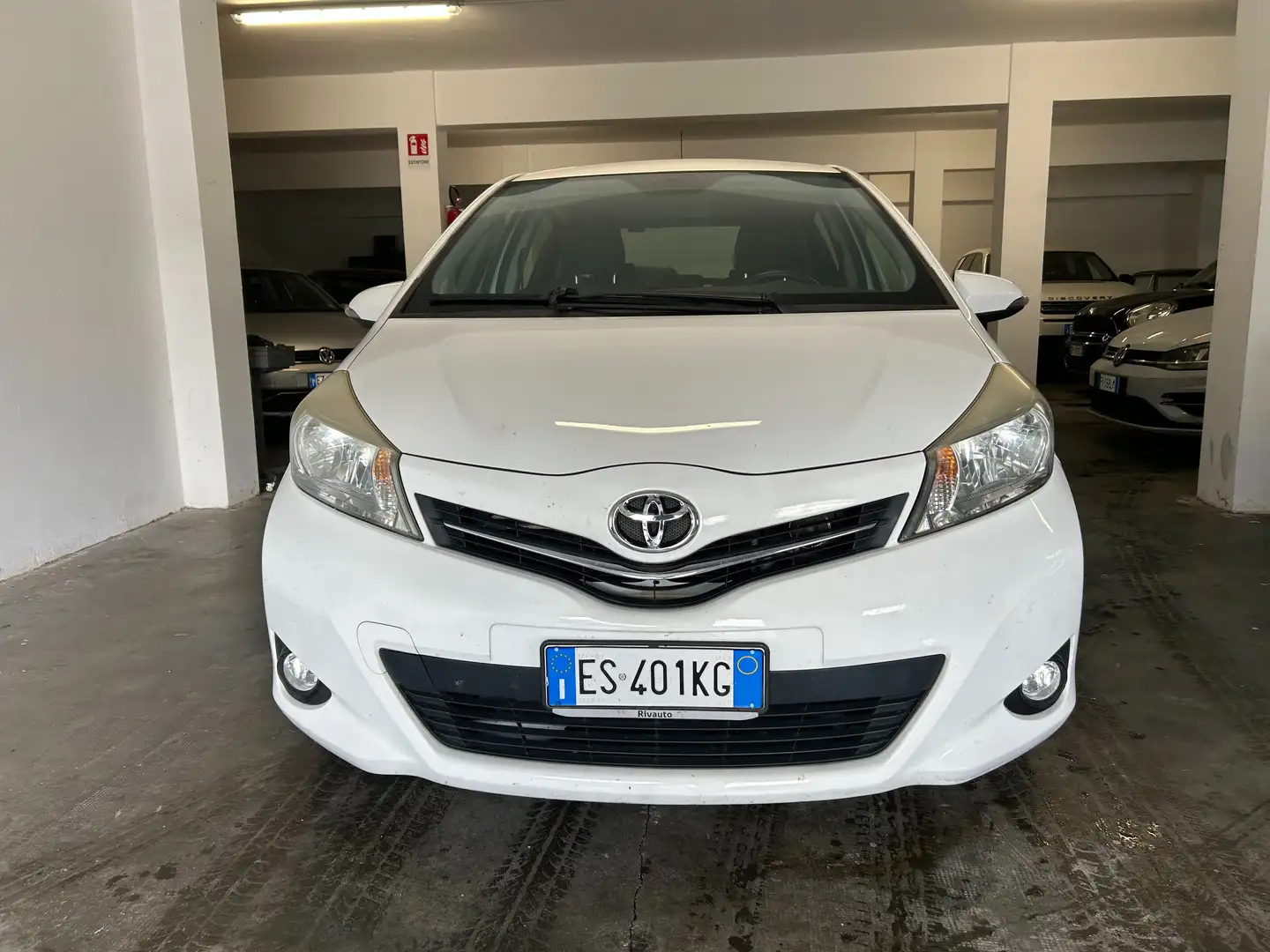 Toyota Yaris Yaris III 2013 5p 1.4 d-4d Style Blanc - 1