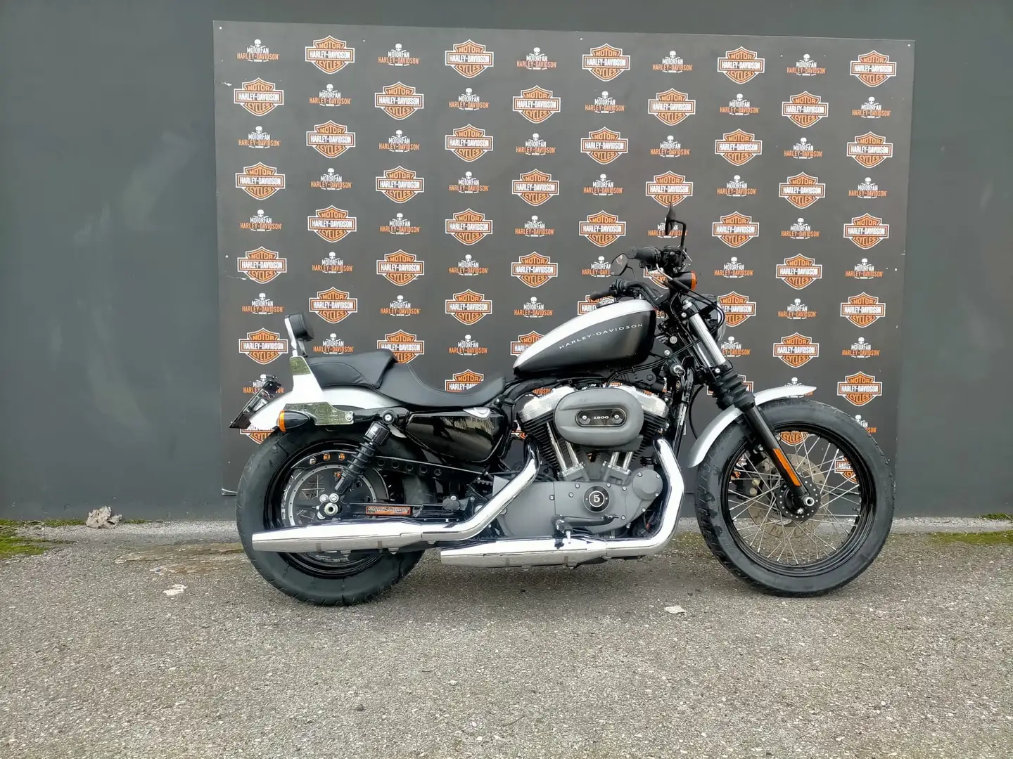 Harley-Davidson Sportster 1200 Nightster 1200 Gris - 1