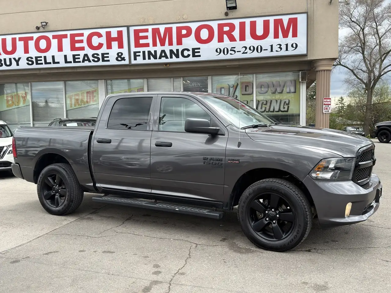 RAM 1500 снимка RAM 1500
